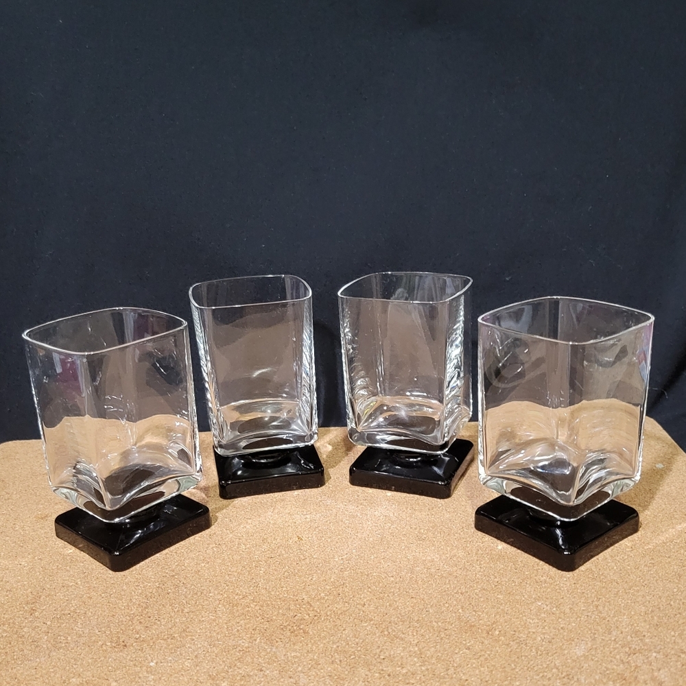 Vtg Set of 4 Di Saronno Amethyst Black Square Footed Cocktail Glasses